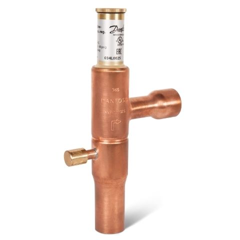 KVP evaporating pressure regulators are mounted in the suction line of refrigeration and air conditioning systems. They are used to maintain a constant pressure corresponding to a constant temperature on the evaporator.
They also protect against too low an evaporating pressure by throttling down when the pressure falls below the set value.
